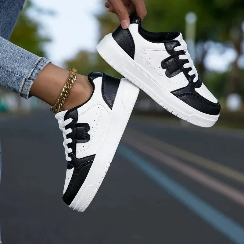 Women's Shoes Comfortable Lightweight Sports Sneakers Casual Flats Vulcanized Shoes Breathable Non Slip Durable Woman Sneakers